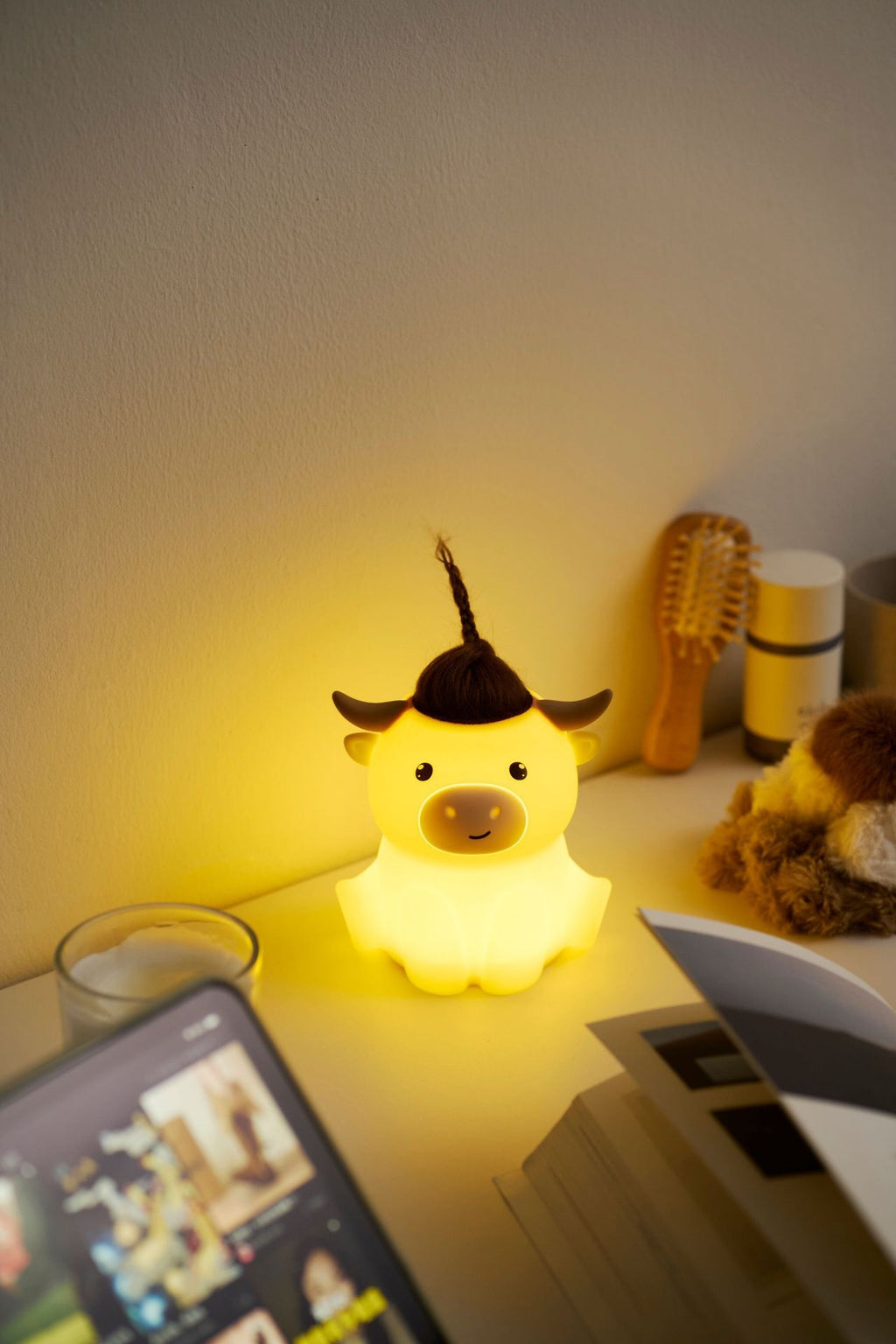 Highland Cow Ambient Night Lamp – Rechargeable Silicone Sleep Light